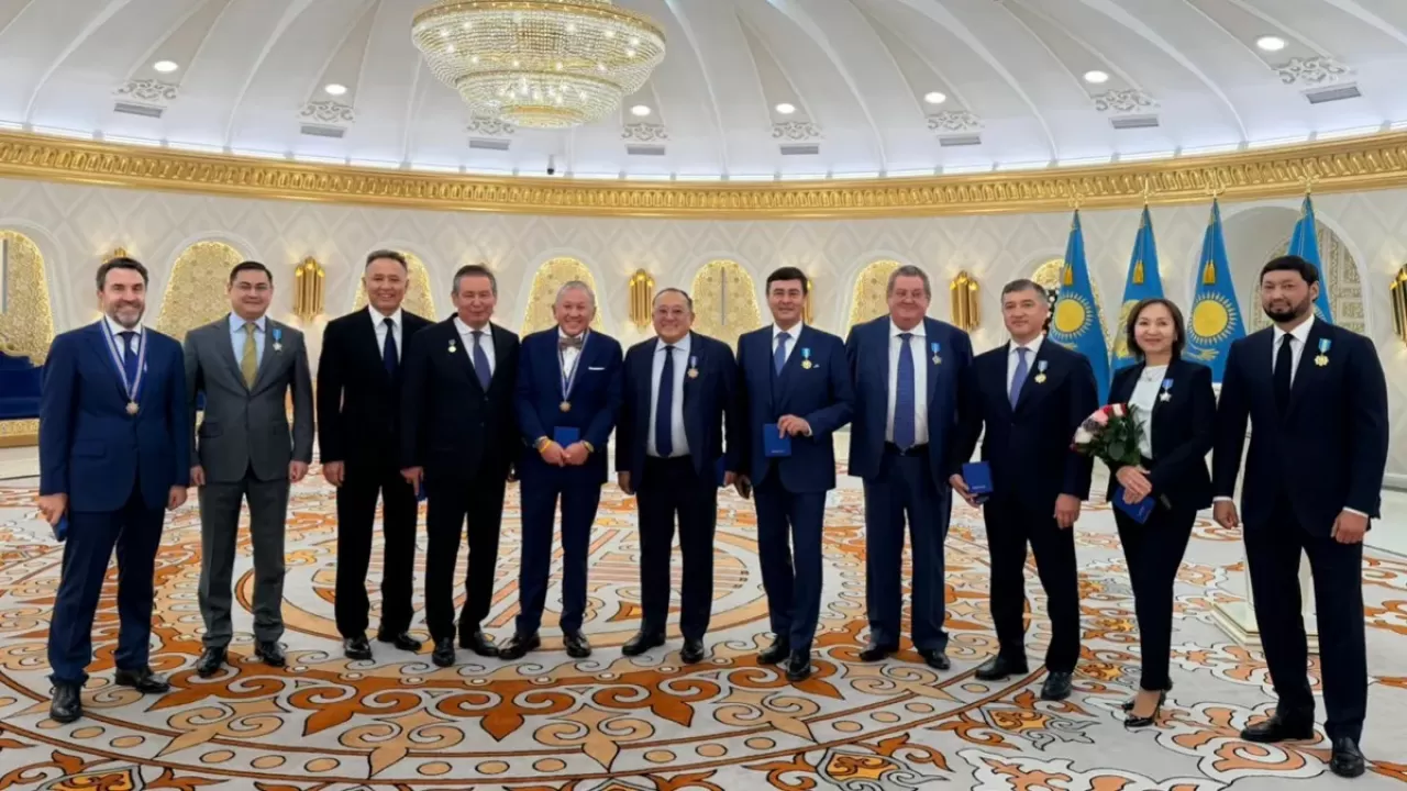 Токаев наградил бизнесменов Казахстана