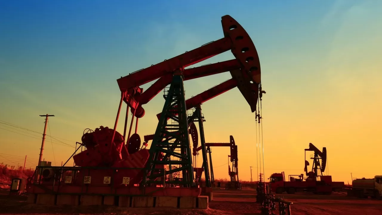 Нефть восстанавливается после пятимесячного минимума на предыдущей сессии