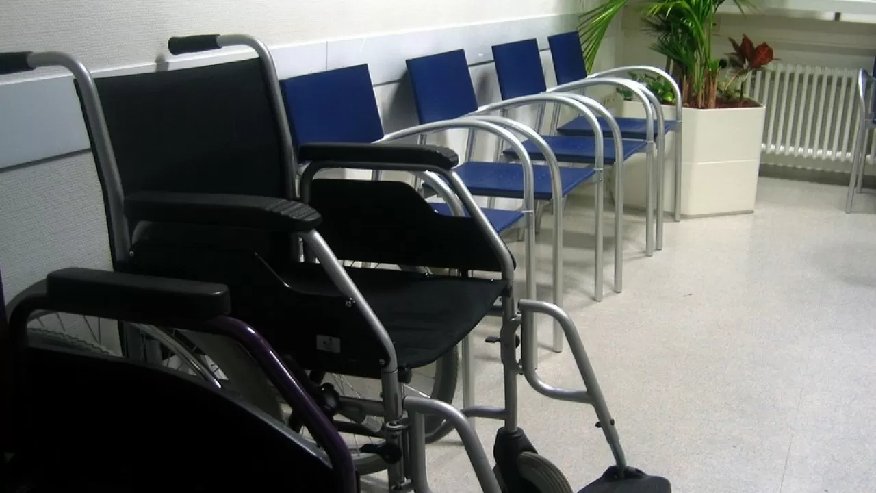 Проверки показали системные проблемы в защите казахстанцев с инвалидностью