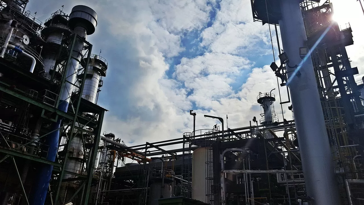 Закон "О нефтегазохимической промышленности" примут в Казахстане в 2026 году
