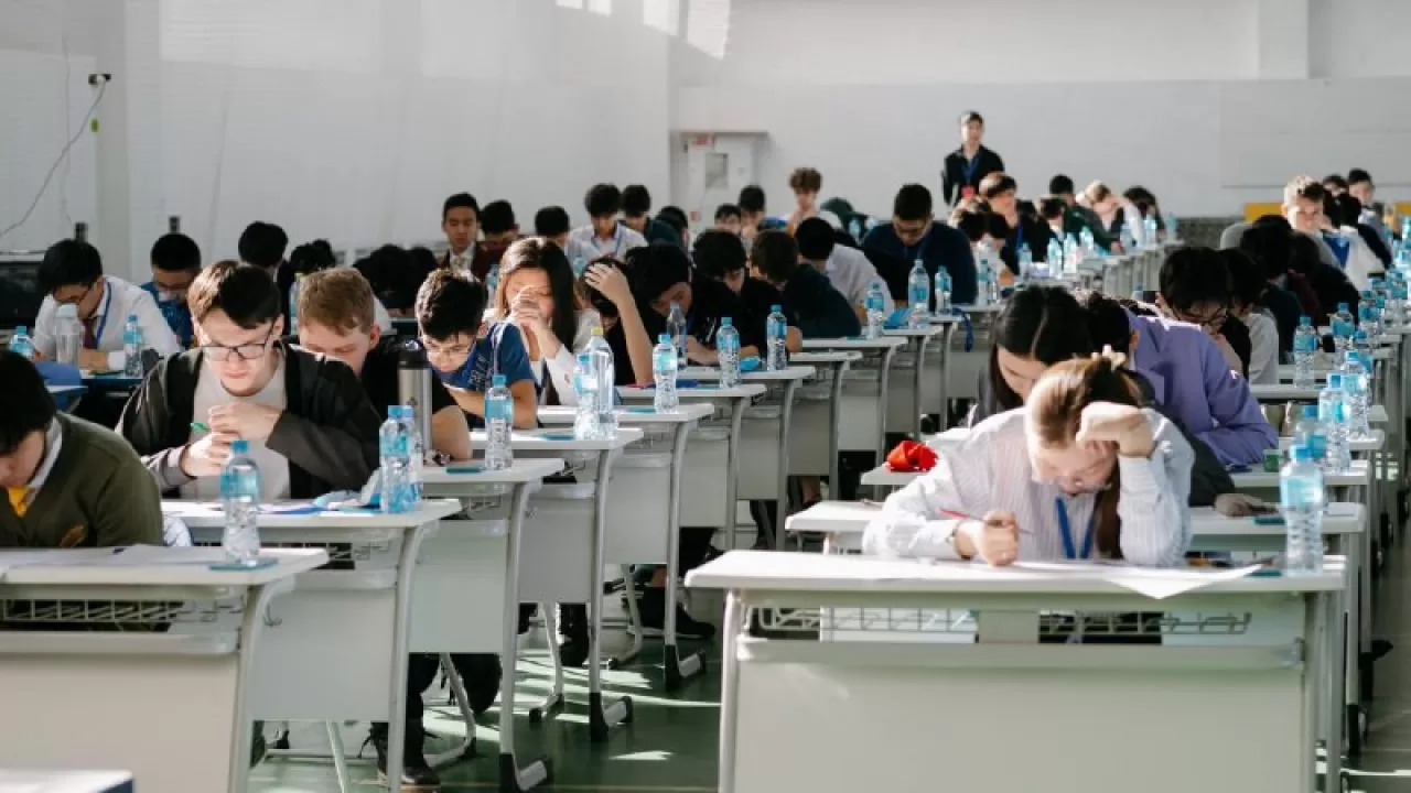 В школах РК впервые стартует олимпиада по финансам 