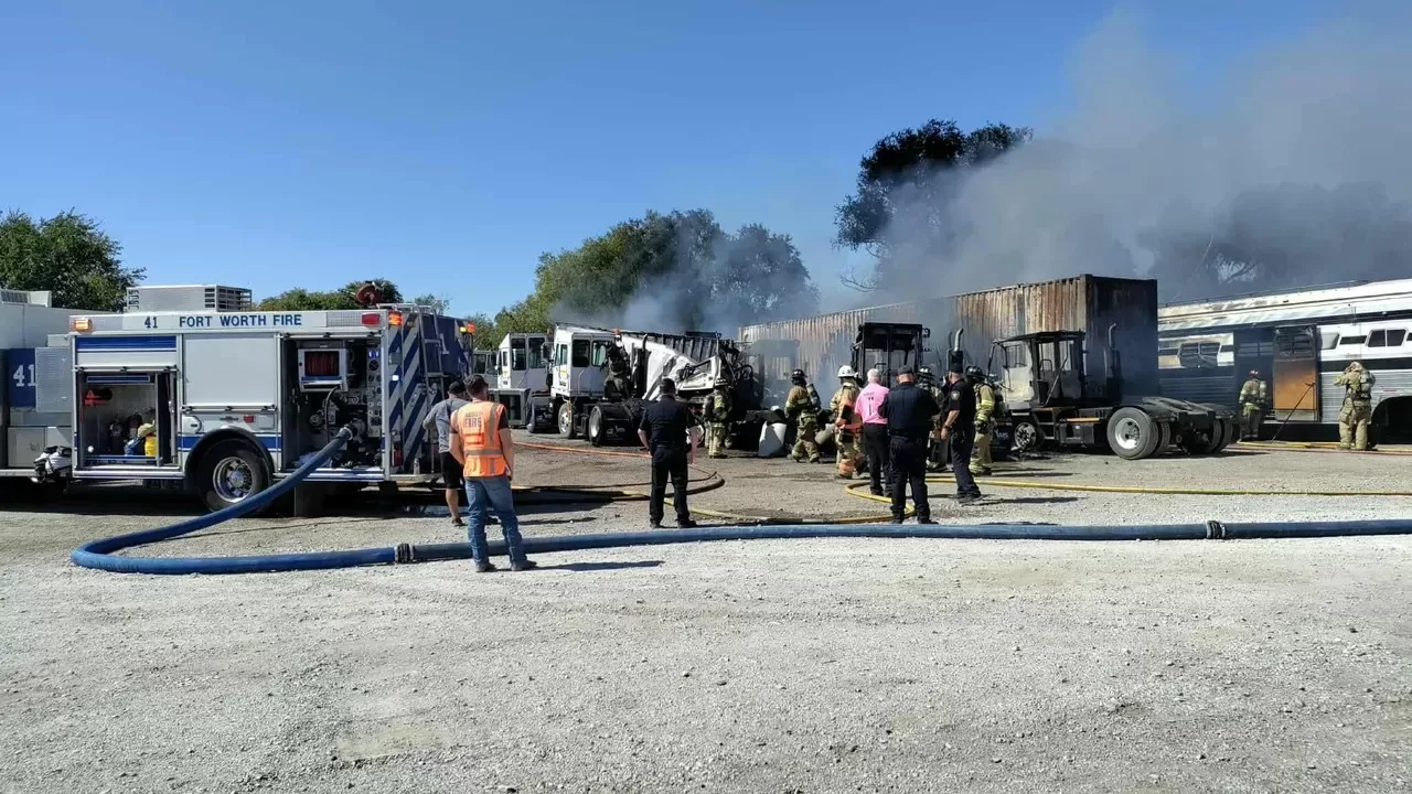 АҚШ-тың Техас штатында ұшақ апатқа ұшырап, 2 адам қаза тапты