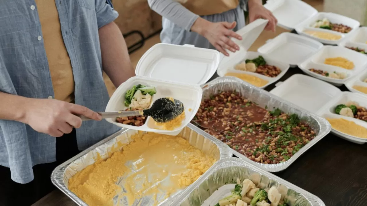 Түркістанда 14 адам астан уланып қалды