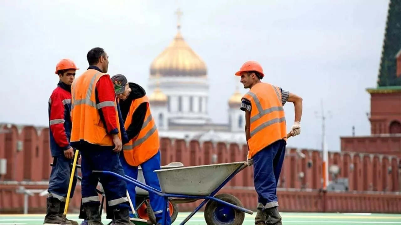 Ресей Орталық Азияға және мигранттарға "сұрапыл соққы" берді