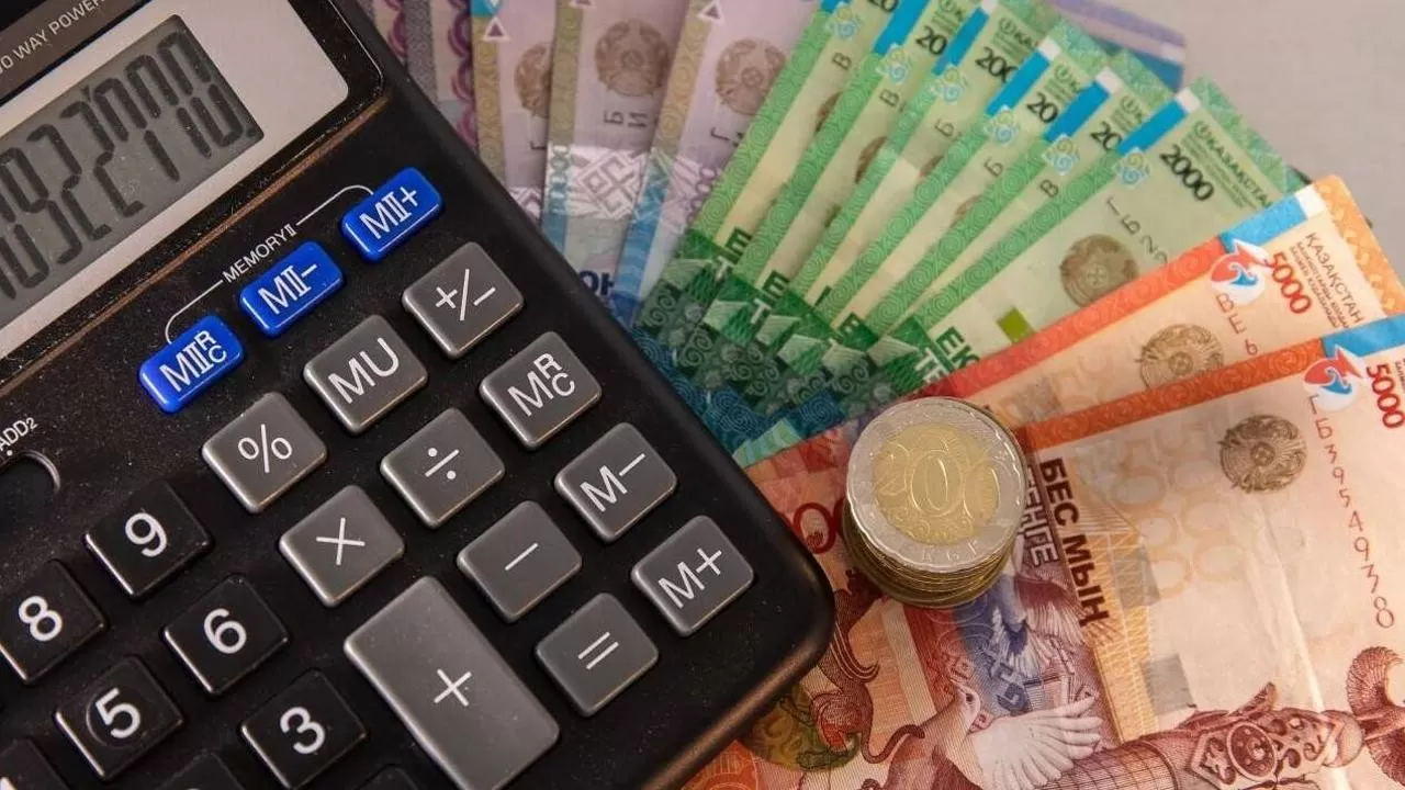 Как казахстанцам получить соцвыплаты при потере работы 