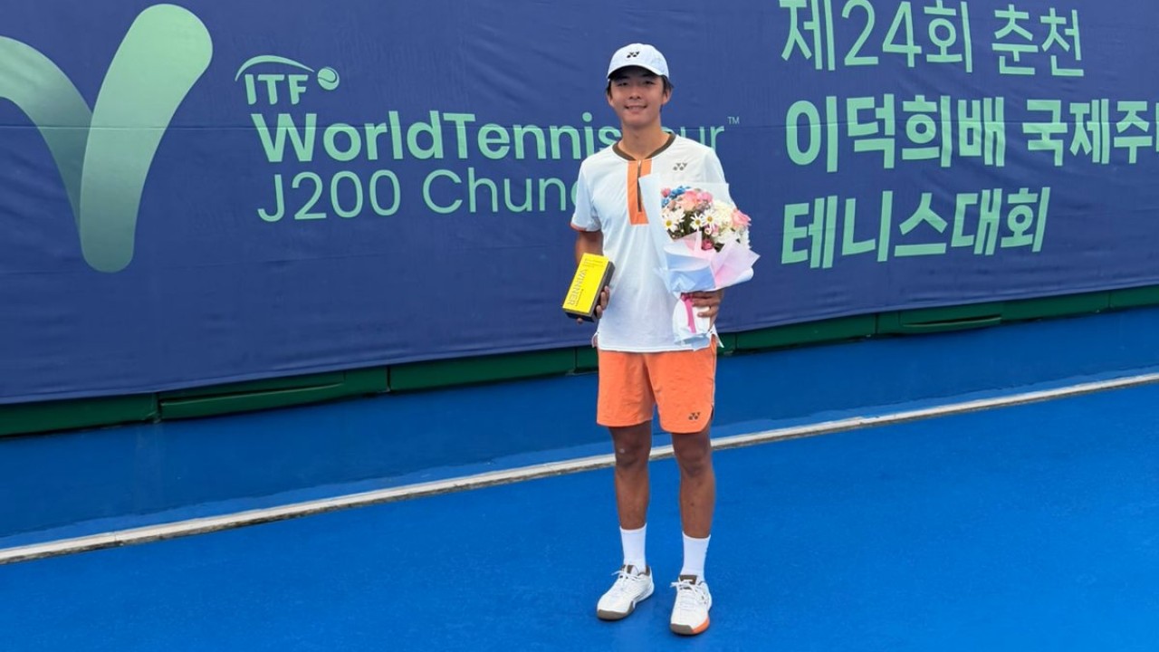 Фитнес залындағы жасырын камера Фитнес залындағы жасырын камера