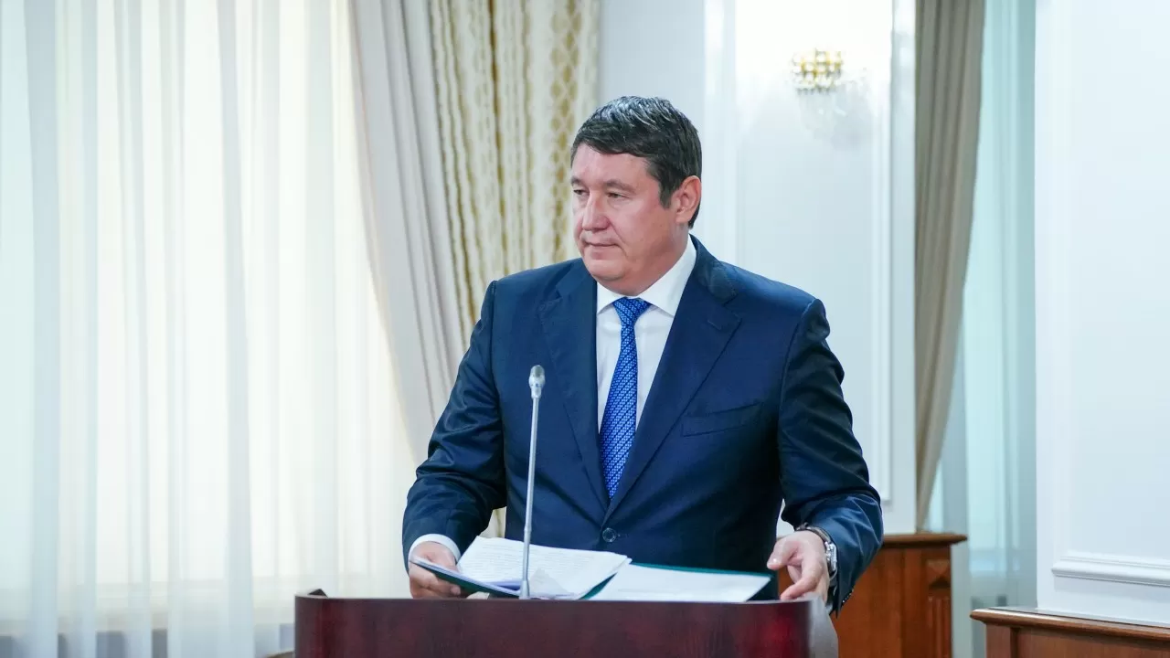 Курчатовта АЭС салу жөнінде нақты жоспар жоқ – Алмасадам Сәтқалиев