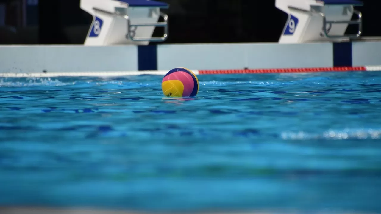 Казахстан разгромил Гонконг на чемпионате Азии по водному поло 