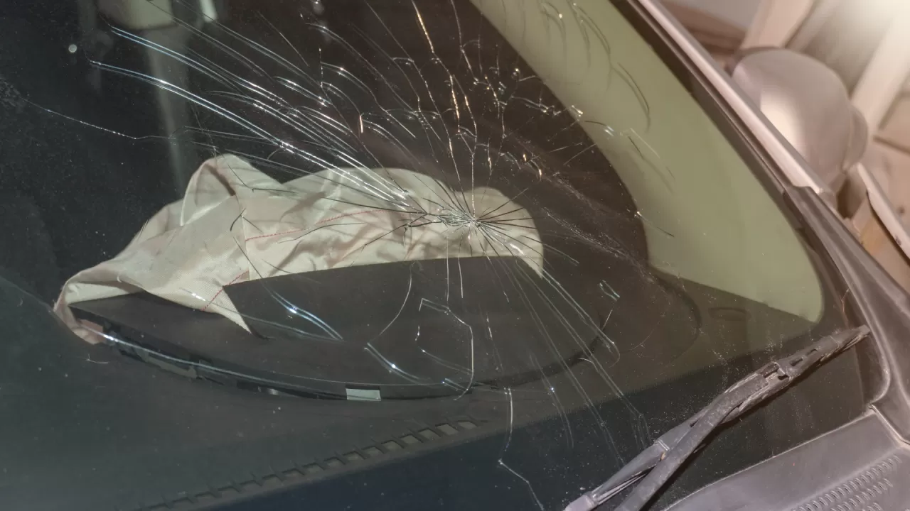 Алматыда екі көлік соқтығысып, 5 адам жарақат алды