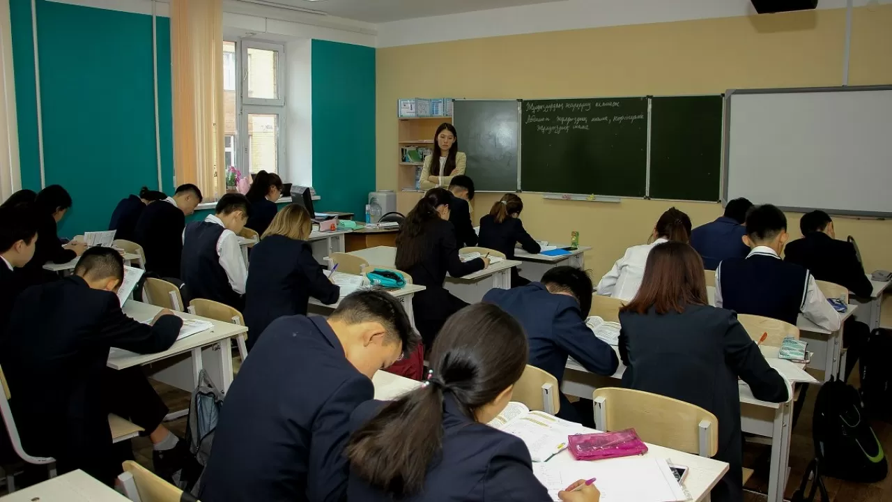 Қазақстандық мектептерде бейіндік сыныптар ашылуда