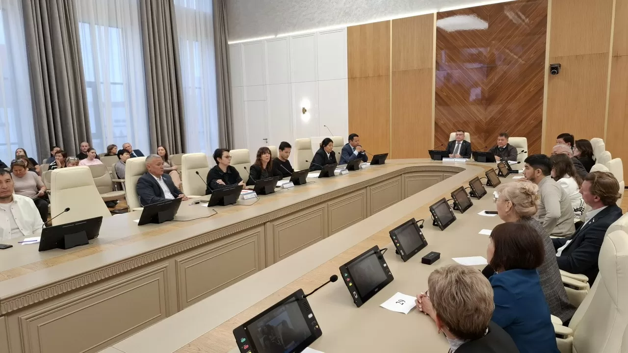 "Возврат в 90-е": в регионах Казахстана готовятся к  налоговому шоку 