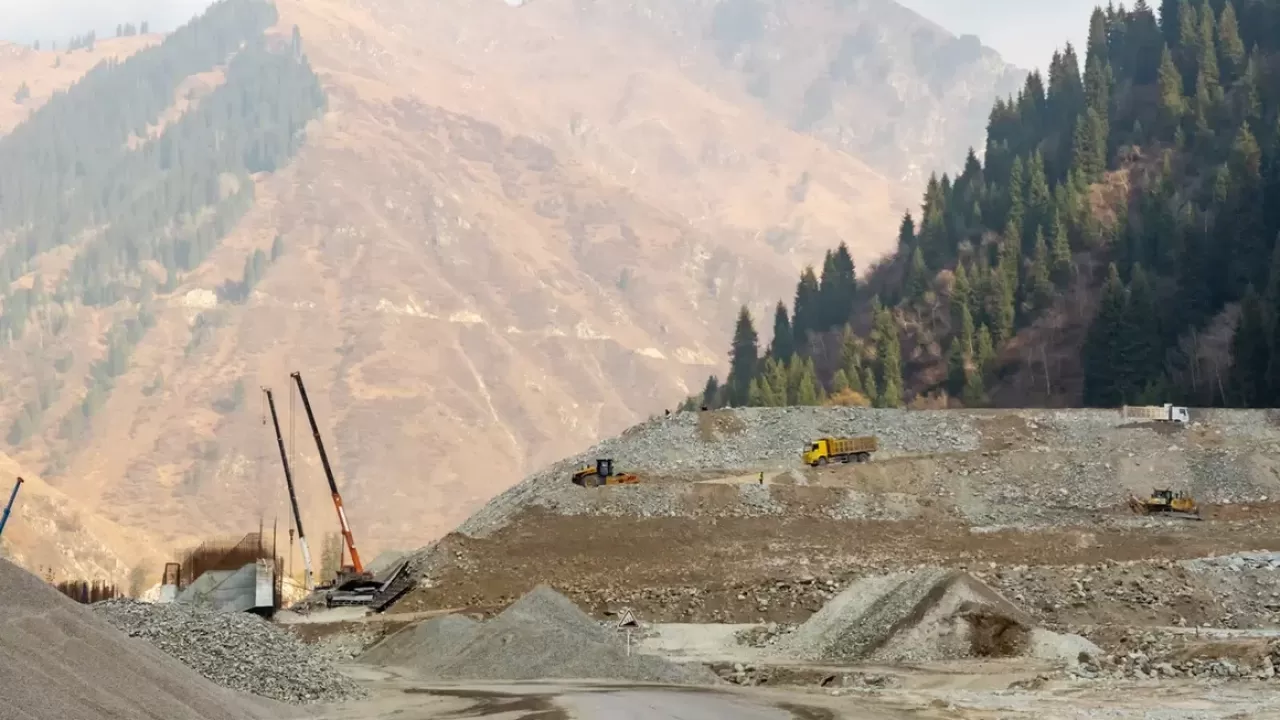 В Алматы введут жесткий мораторий на многоэтажки в предгорьях