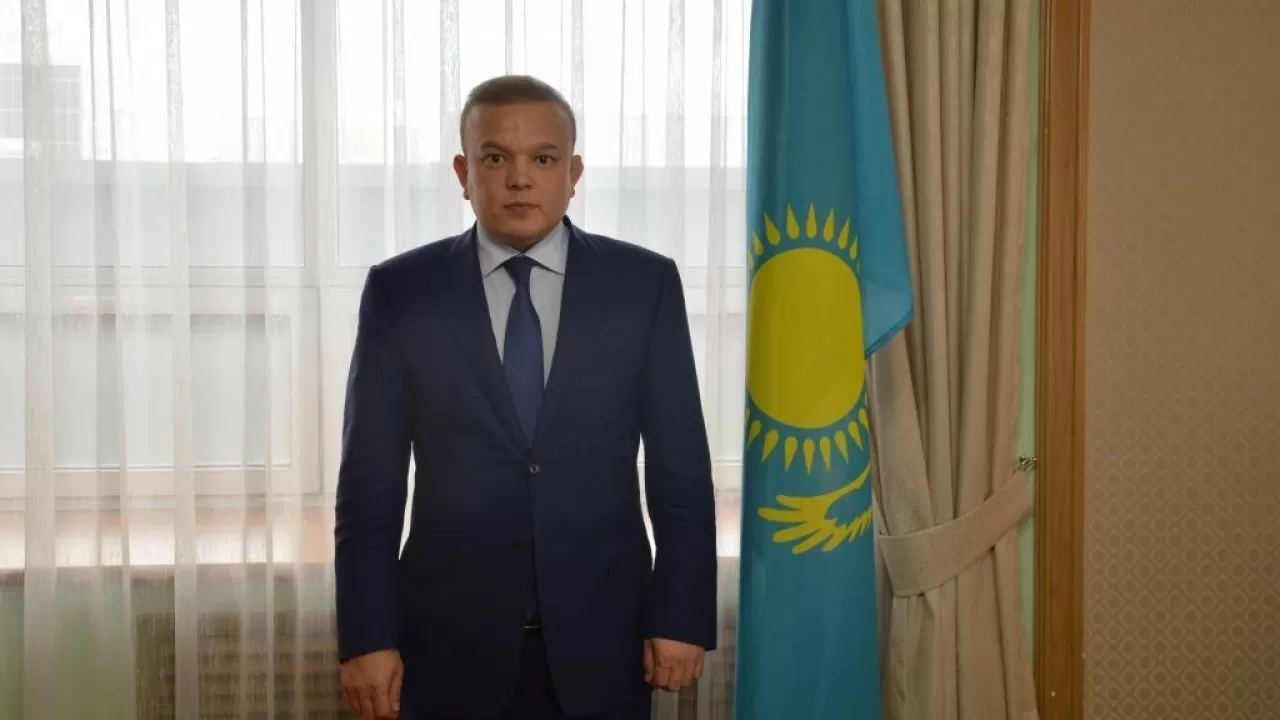 Досье: Манзоров Серик Багдатович