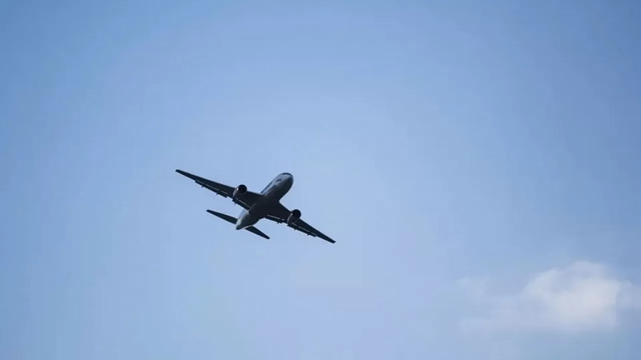 Самолеты не смогли приземлится в аэропорту из-за ночного землетрясения 