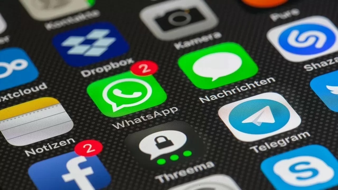 WhatsApp избавит казахстанцев от "нервного тика"