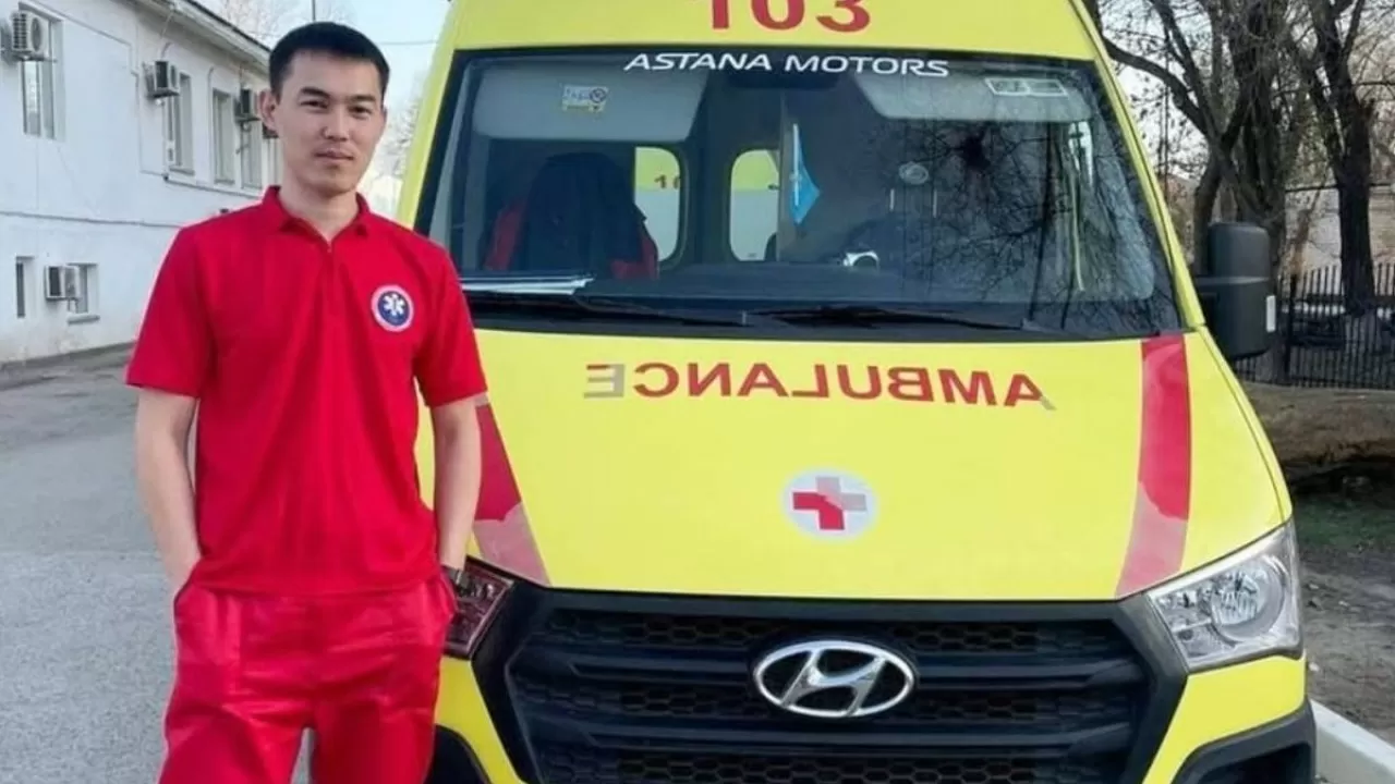 Атыраулық фельдшер пойызда адам өміріне араша түсті