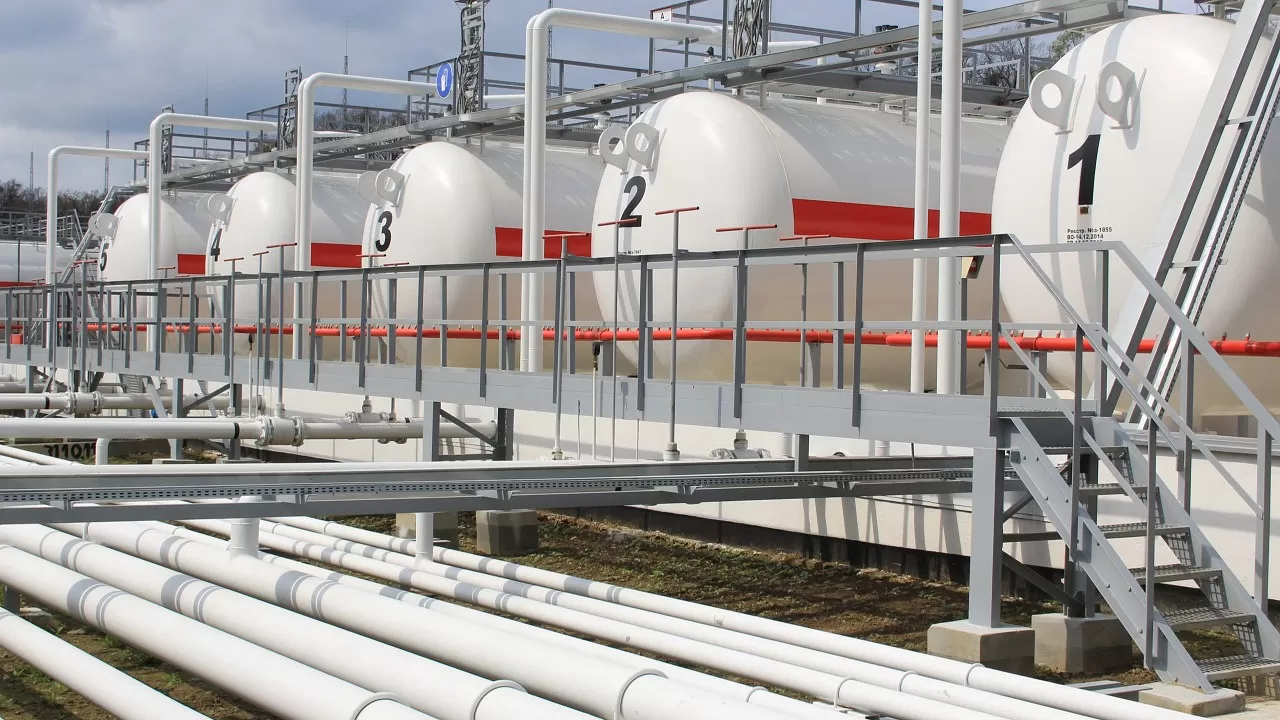 Казахстан продлил запрет на вывоз сжиженного нефтяного газа