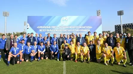 В области Жетісу игроки национальной сборной Казахстана по футболу провели товарищеский матч 