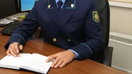 Өскеменде прокурор қызметінен босатылып, 7 жылға көлік жүргізу құқығынан айырылды