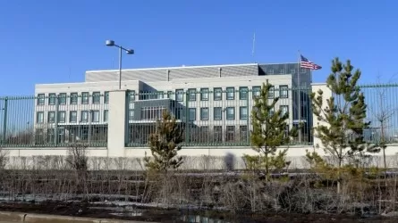 Шатдаун в США: посольство в Казахстане откажется от некоторых услуг 
