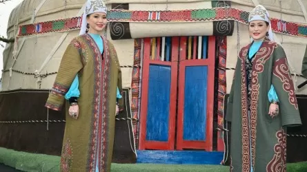 Маңғыстаудан ТҮРКСОЙ ұйымына тарту: Анкарада қазақтың ағаш үйі тігілді