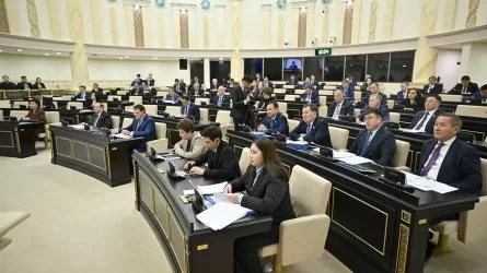 Сенаторлар «Жасанды интеллект туралы» заңды Мәжіліске қайтарды