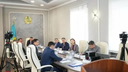 Глава управления спорта ВКО получил строгий выговор за грубость на совещании