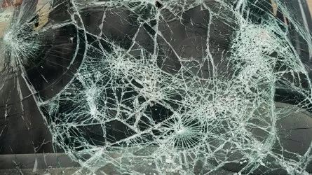 12 человек погибли в страшном ДТП на трассе в Актюбинской области 