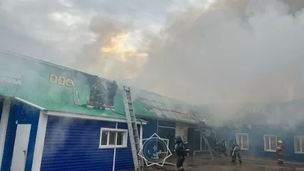 Крупный пожар вспыхнул в одном из кафе ЗКО