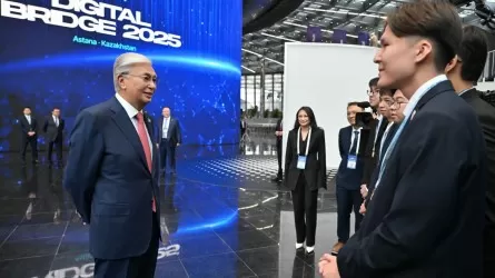  Президент Бейжіңде өткен халықаралық олимпиада жеңімпаздарымен әңгімелесті