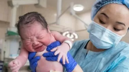 Сколько детей родилось в Казахстане в День республики