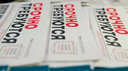 Работа есть, зарплаты растут: почему казахстанцы уступают вакансии мигрантам