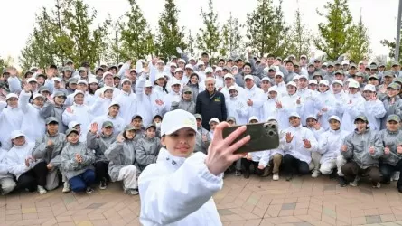 Мемлекет басшысы «Таза Қазақстан» экологиялық акциясына қатысты 