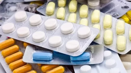 Бүгіннен бастап қымбат дәрілерді кімдердің тегін алатыны белгілі болды