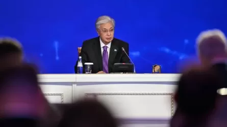 Токаев поручил создать исследовательский университет в области ИИ