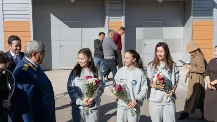 Женский космический экипаж: в Астане завершили уникальный научный эксперимент
