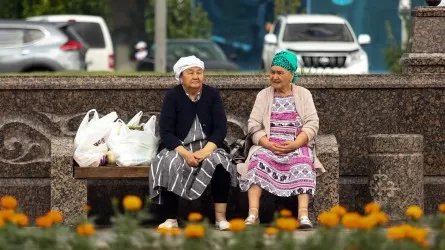 Қазақстанда әйелдердің 2026 жылы зейнетке қанша жастан шығатыны белгілі болды