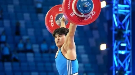 Едіге Емберді әлем чемпионатында жеке рекордын жаңартты