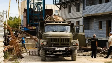 Сотни дольщиков получат жилье после суда в Актау 
