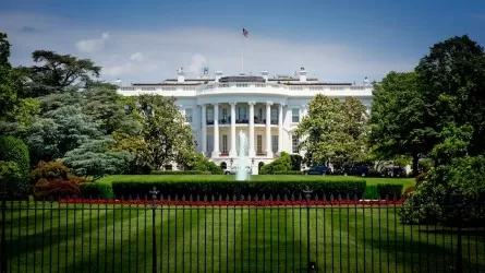 В США начались массовые увольнения из-за шатдауна 