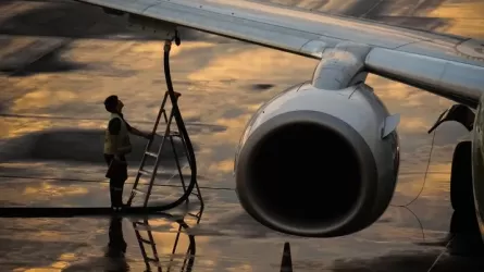 Казахстан нарастил импорт авиатоплива из страны, которая его не производит