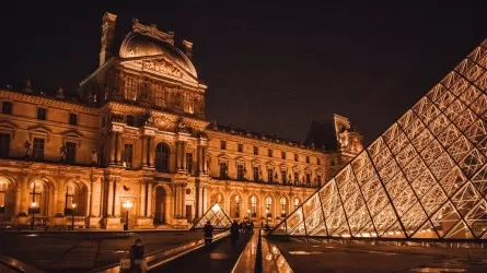 Ограбление Лувра: задержаны еще пять подозреваемых