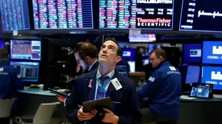 Фондовый рынок США падает на новом обострении с Китаем