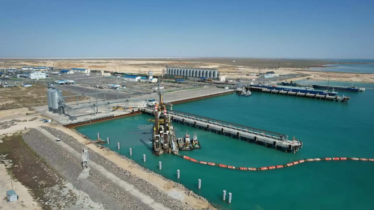 В Мангистауской области по поручению Президента продолжается развитие СЭЗ "Морпорт Актау"