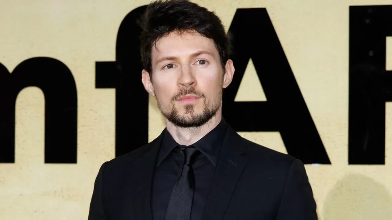 Франция сняла с Дурова ограничения на выезд из страны