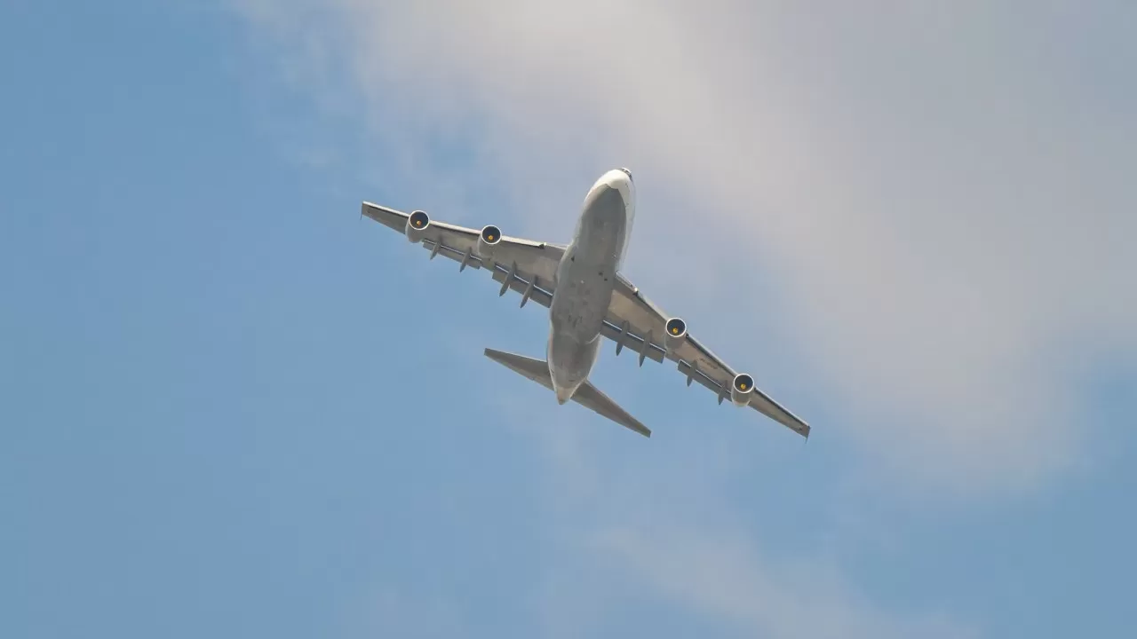 Две станции техобслуживания транзитных самолетов открыли на юге РК