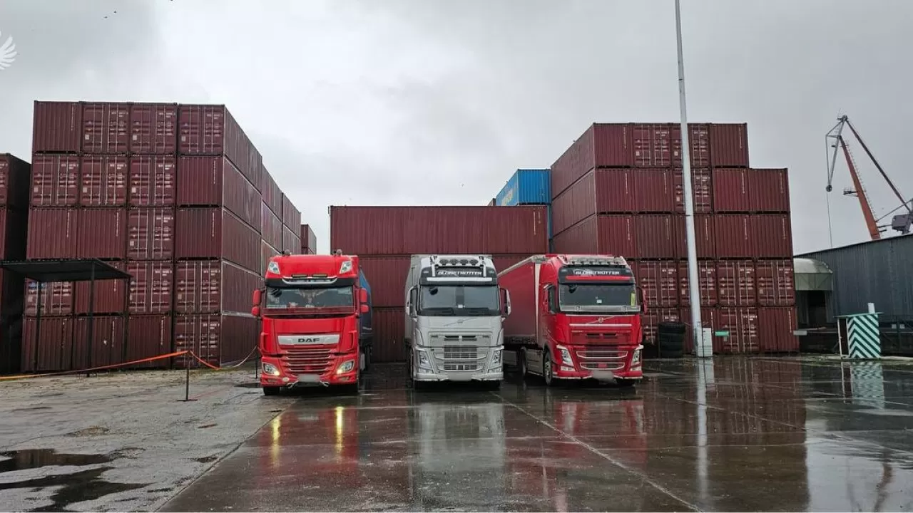 Казахстанским грузоперевозчикам таможенники РФ обеспечат бесперебойный транзит на границе  