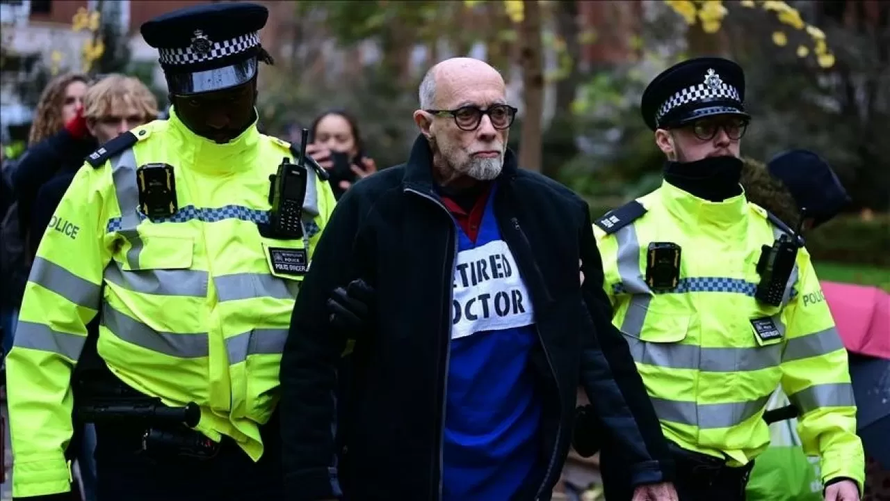 Лондондағы митинг кезінде 90-ға жуық адам ұсталды