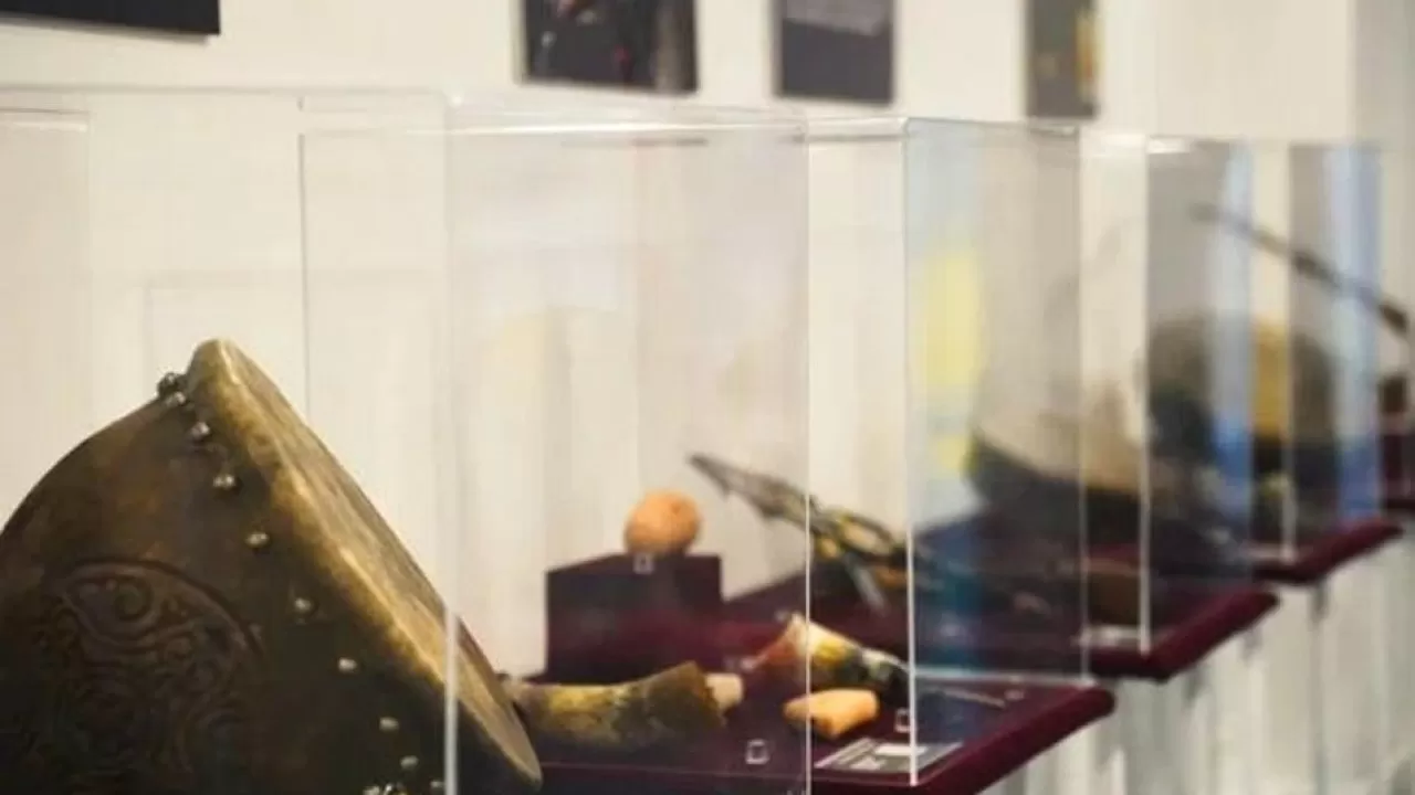 Амстердамда Алматы музейінің "Дәстүр сабақтастығы: ата-баба мұрасы" көрмесі ашылды