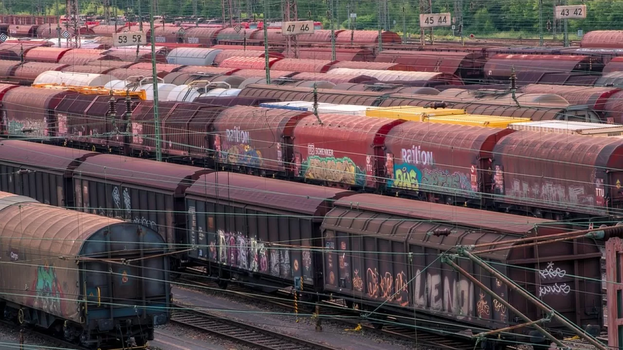 КТЖ ограничила погрузку на переходе Сарыагаш 